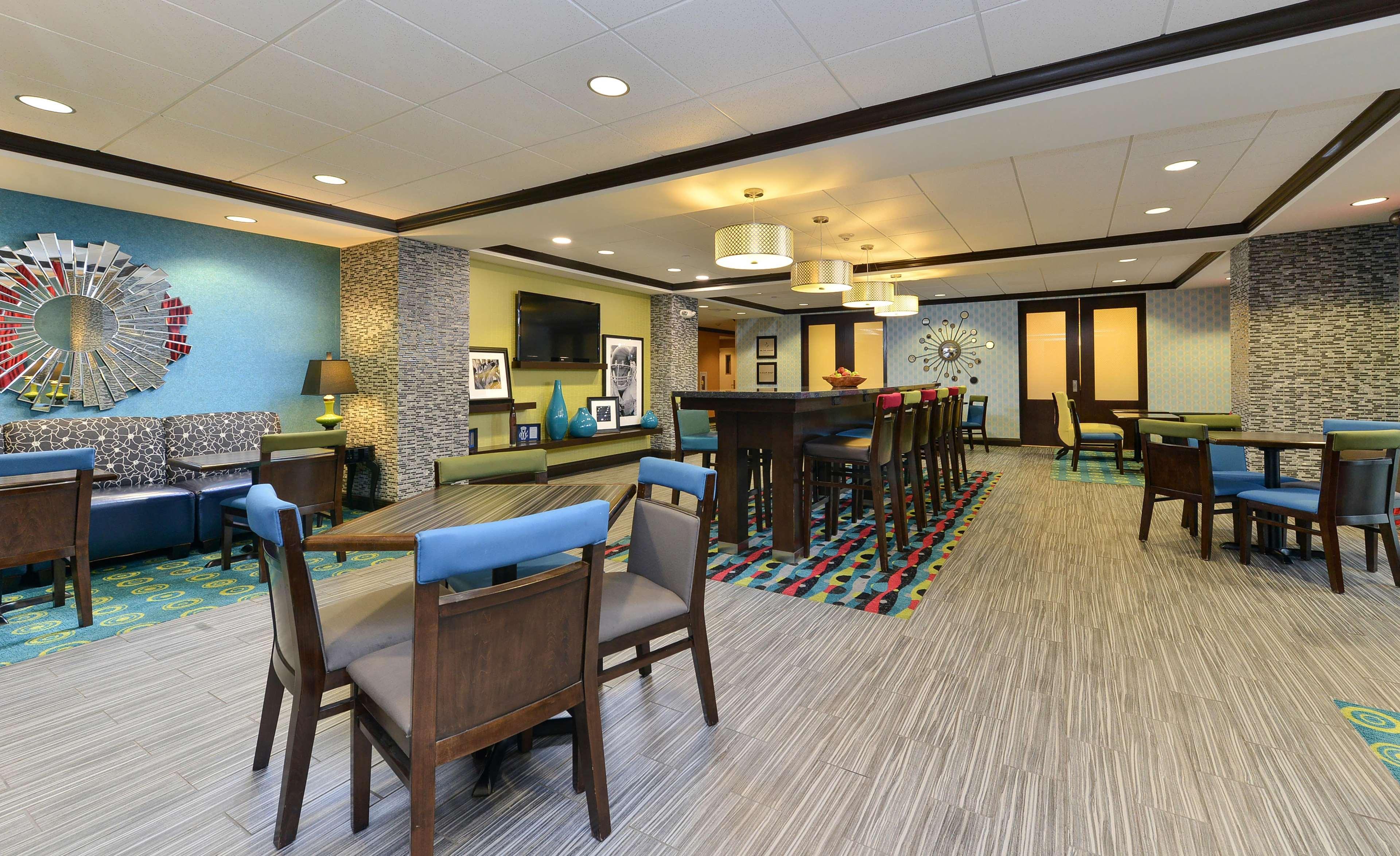 Hampton Iowa City/university Area 3*