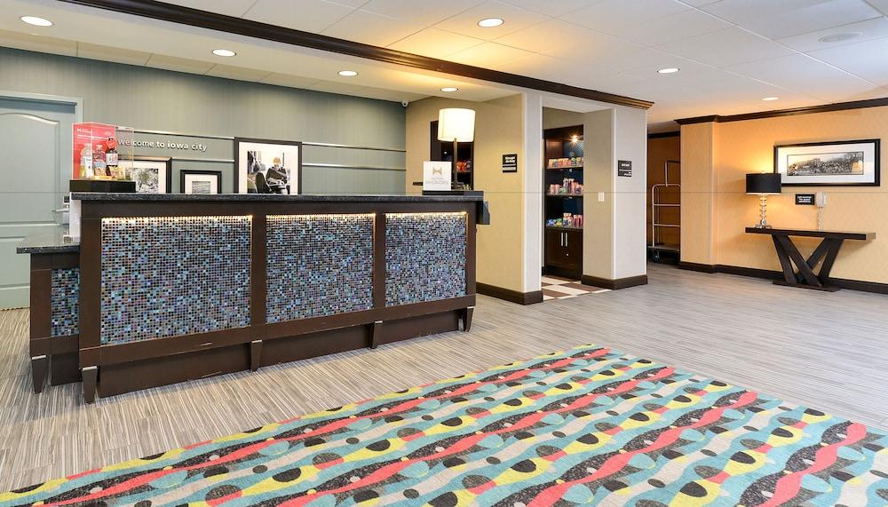 Hotel Hampton Iowa City/university Area