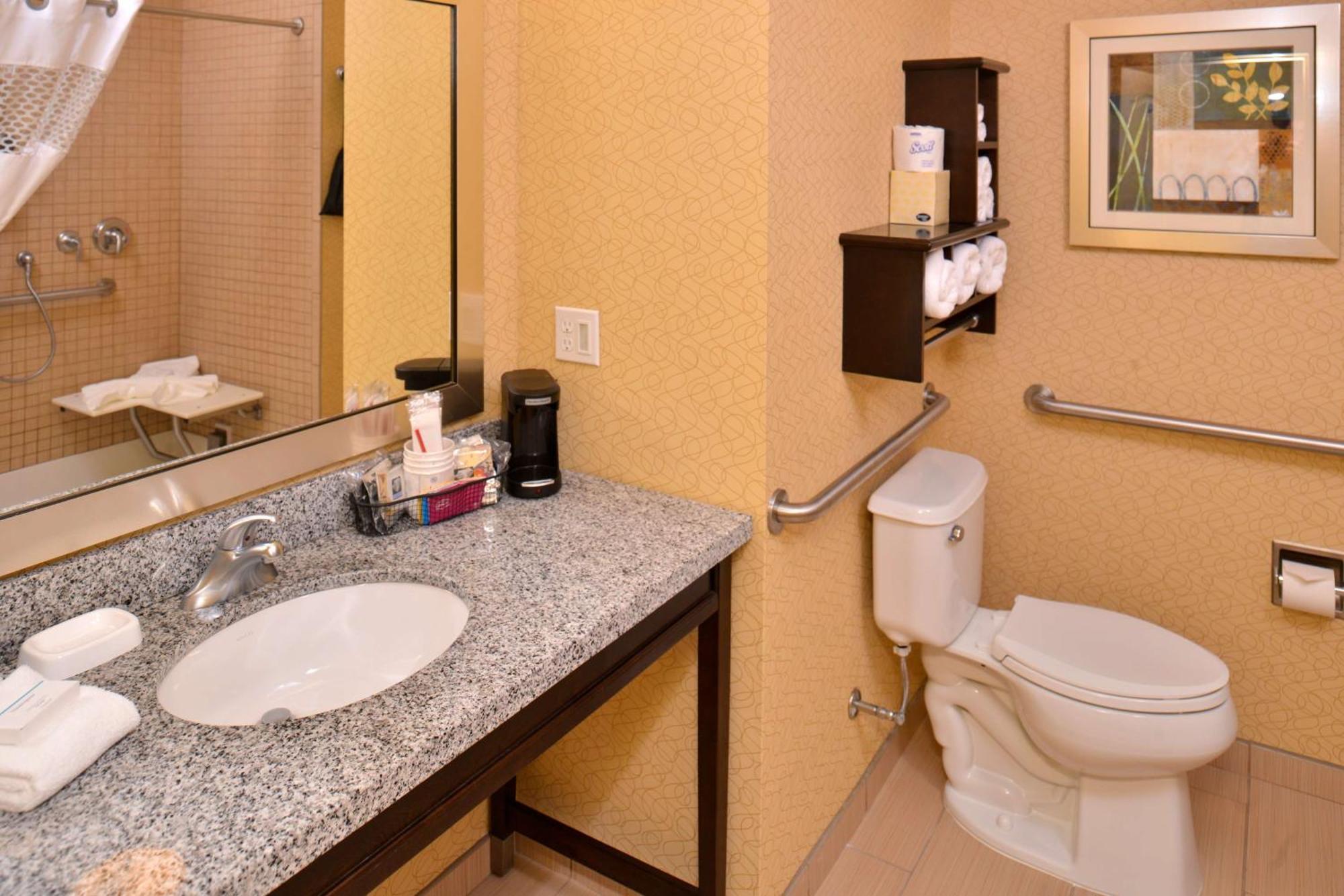 Hampton Iowa City/university Area Hotel Iowa City